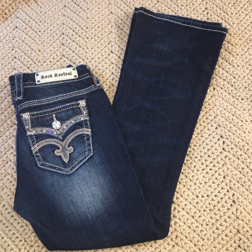 ❌SOLD ROCK REVIVAL Jeans Bootcut Low Rise Stretch Embellished Distress Blue 30